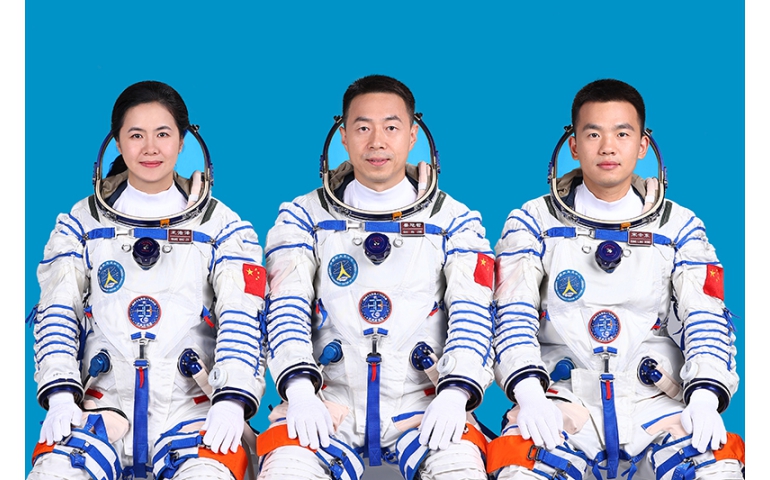“Shenzhou 19” хөлгийн багийнхан эх дэлхий рүү ирж байна
