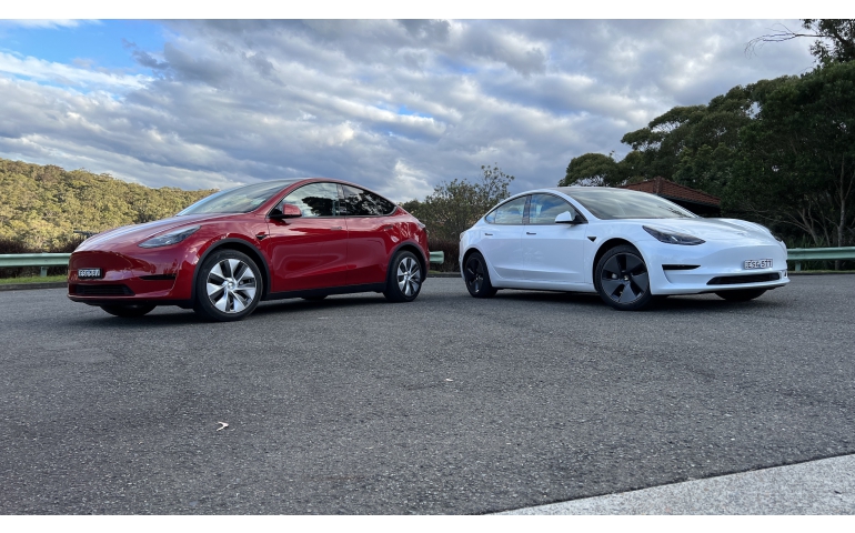 “Tesla” компани өнгөрсөн онд 1.8 сая машин борлуулжээ