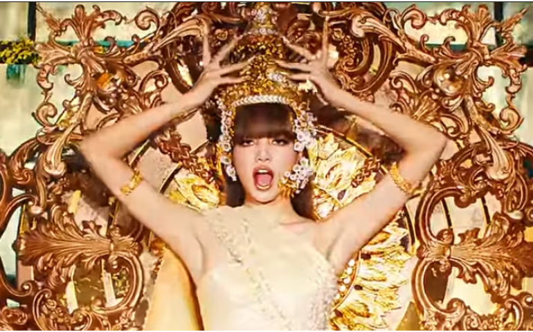 “Blackpink” хамтлагийн дуучин Лиза Тайландын хамгийн нөлөө бүхий хүнээр шалгарав