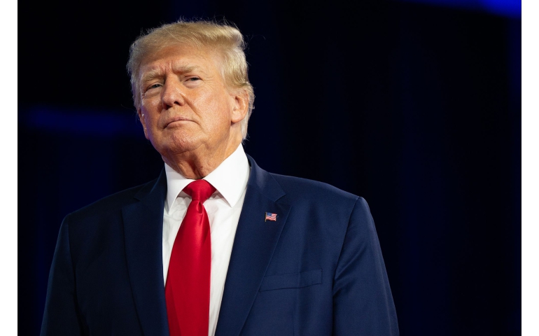Д.Трамп: Ерөнхийлөгч болмогцоо В.Путин, В.Зеленский хоёртой ярина