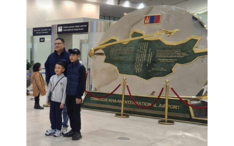 Шатрын ДАШТ: Есөн настай монгол шатарчин өөрөөсөө ахмад дөрвөн тамирчныг хожжээ